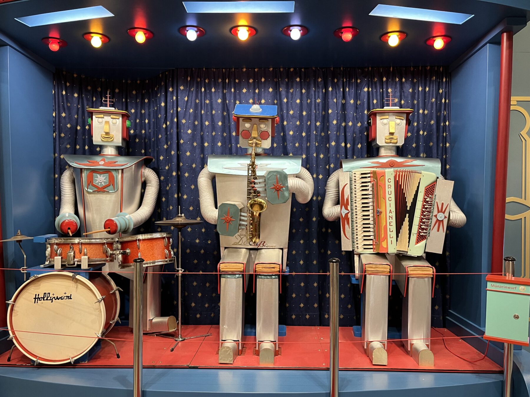 Roboterband der Gebrüder Decap